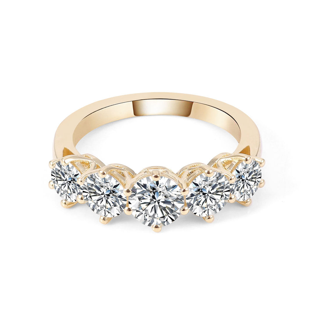 Majestic Solitaire Diamond Ring | 18K Solid Gold - Detail View 4 | Pebble and Glow D VVS1 Lab Grown Diamond