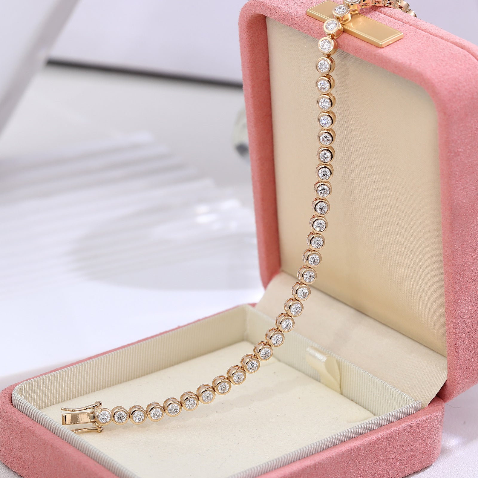 Riviera Diamond Tennis Bracelet | 14K Solid Gold - Close-up Detail - Pebble and Glow Jewelry
